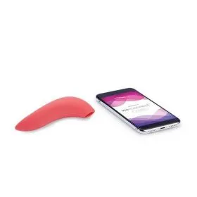 rød melt klitoris stimulator fra We-Vibe med smartphone